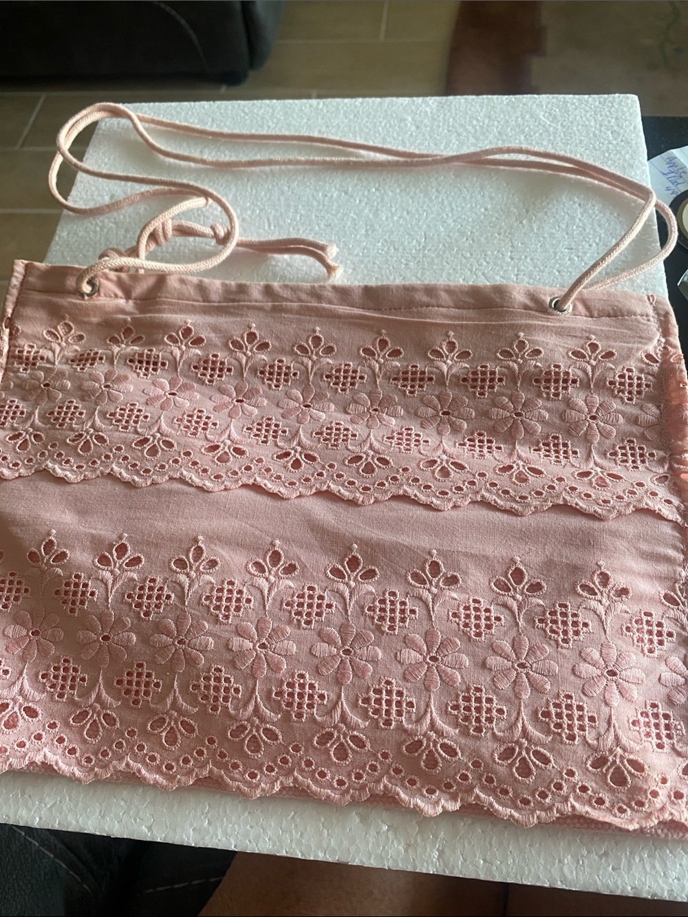 Vintage Cappagallo Women’s Embroidered Lace Crossbody Bag in Dusty Pink
